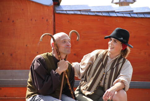 Klodshans børneteater for de små