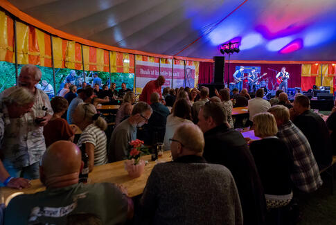 Bluesen kan ikke holdes nede