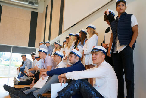 Opfordring til studenterne: ”Se på verden med optimistiske øjne!”