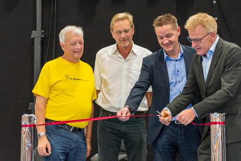 Længe ventet indvielse af den nye hal i Hovedgård