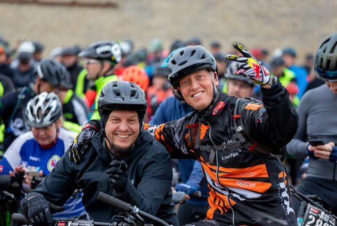 1.100 cyklister flygtede fra fængslet