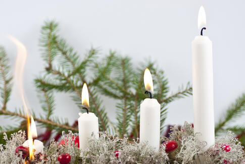 Julen sætter andet end hjerter i brand