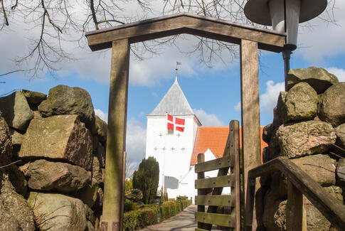 Nye restriktioner i Kattrup og Tolstrup kirker