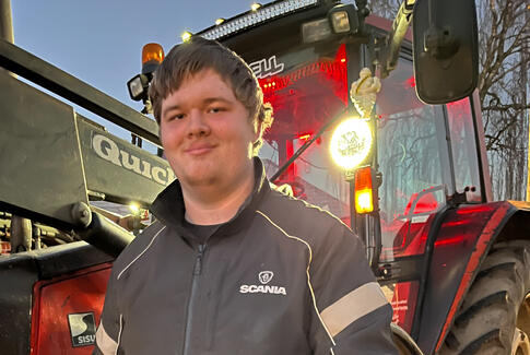 Jonas er julemandens hjælper