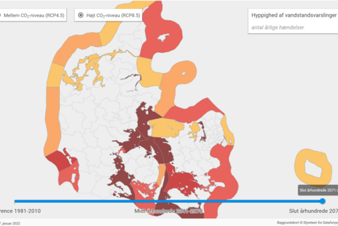 Vandet truer mere end 100 gange om året