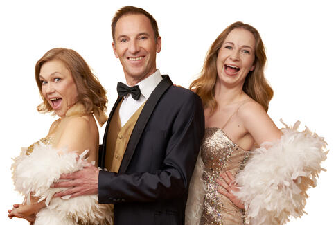 Badehotellets stjerne får revydebut i Brædstrup!