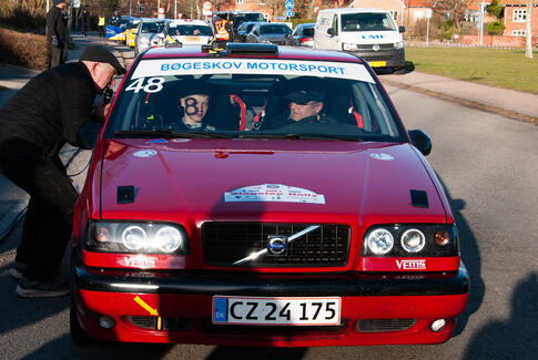 Perfekt start til DM i rally for Bøgeskov og Fisker