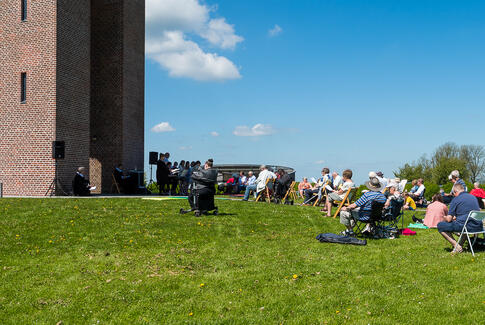 Aftensang på Ejer Bavnehøj
