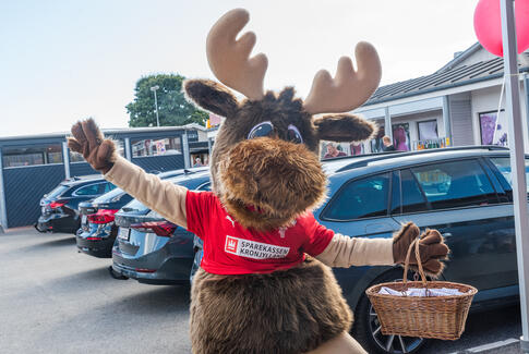 Sparekassen uddelte mild gaveregn