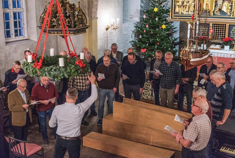 Julen starter for alvor tirsdag 29. november kl. 17.30