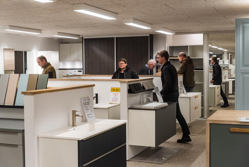 Bobler og kransekage hos byggemarkedet