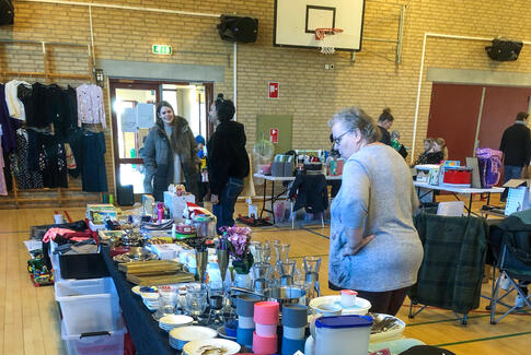 Loppemarked i Gedved samlede ind til inventar