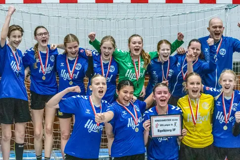 Egebjergs U 15 piger gjorde rent bord