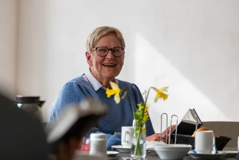 Lone rejste ud ligesom Albert Schweizer