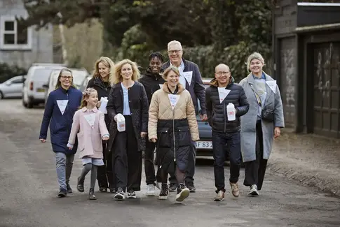 Frivillige helte samler ind til kræftsagen i dag