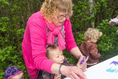 Benthe Harthimmer: En passioneret dagplejer i Hovedgård