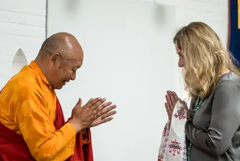 Lama besøger Tigerens Rede