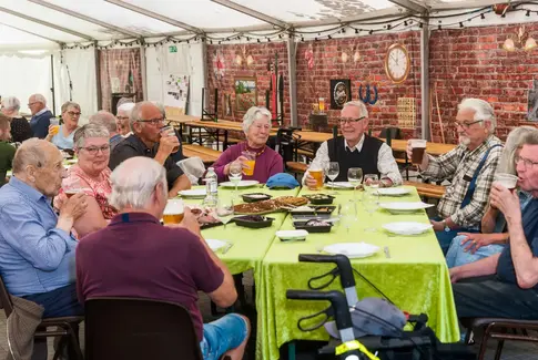 Hovedgård Byfest: Der var fest for det grå guld!