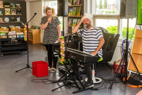Babybandet bringer glæde til Østbirk Bibliotek