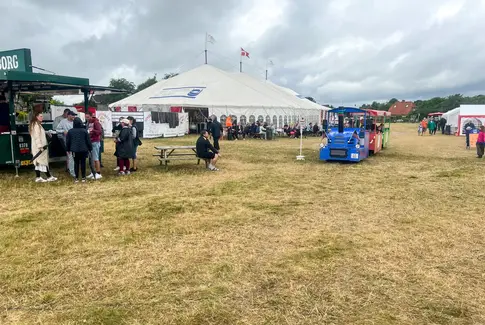 Velbesøgt Sondrup marked