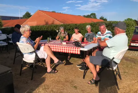 Sommervarme møder seniorfællesskab ved centerrådets fest i Lund