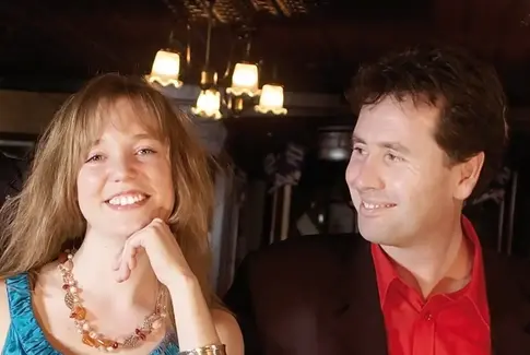 Jane &amp; Shane fortryller Gedved