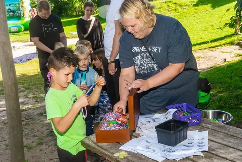 Sensommerfest i Børnehuset Østbirk: En dag med liv, leg og lækkert samvær!