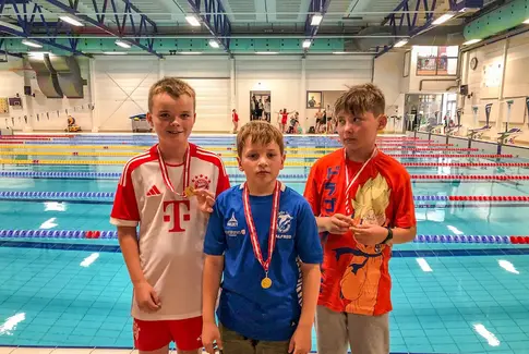 Vandets mestre: Brædstrup Svømmeklub stormer frem ved REMA1000 Cup