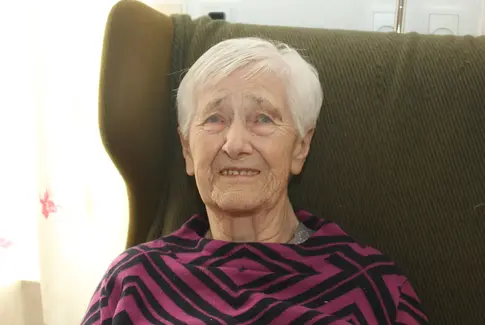 Signe Jensen runder 100 år med blomster og minder