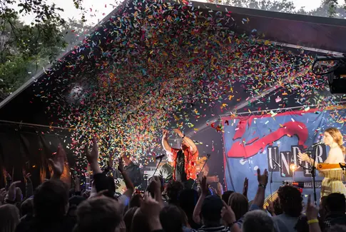 Under Bøgen spiller til Vestbirk Havefest