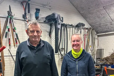 Ny graver og Kirketjener i Østbirk