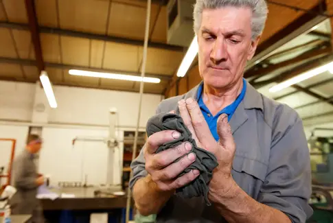 Flere seniorer bliver på arbejdsmarkedet