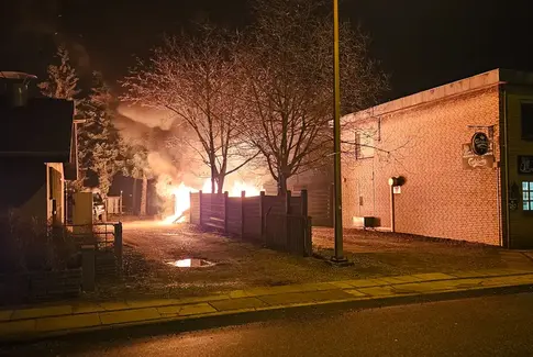 Brand i container ved Tingets Bodega i Brædstrup