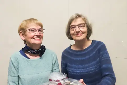 En dag i lys og skygger: Vestbyens Fotogruppe tager Brædstrup med storm