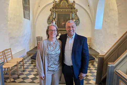 Sommersang i Gangsted: Fællesskab, latter og næstekærlighed i kirkerummet