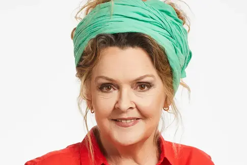 Mindre kontrol – mere menneskelighed