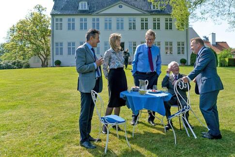 Fem statsministre mødes på Marienborg