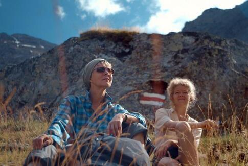 Finder mor og datter hinanden?