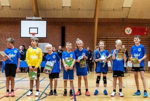 Håndbolden bragede løs