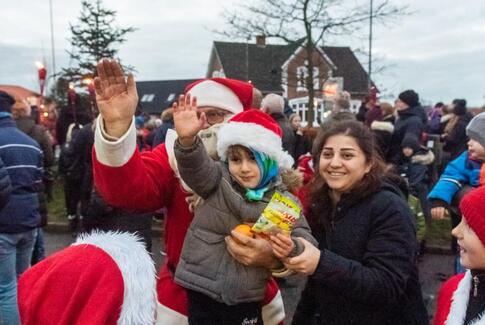 Gedved: Risengrød, fakkeloptog, julesange og julemanden