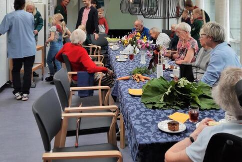 Høstfejring i Hansted: Alle gode gaver, de kommer ovenned!