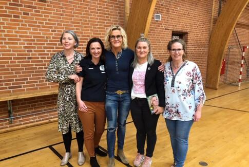 TV-lægen flyttede ind i Gedved Hallen