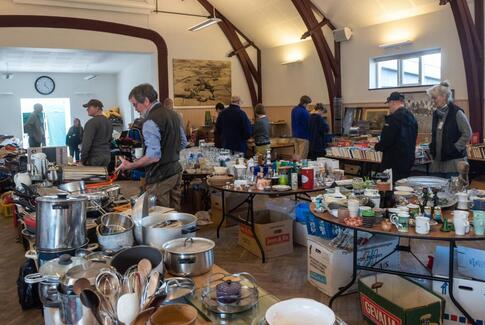 Populært loppemarked i Hylke forsamlingshus