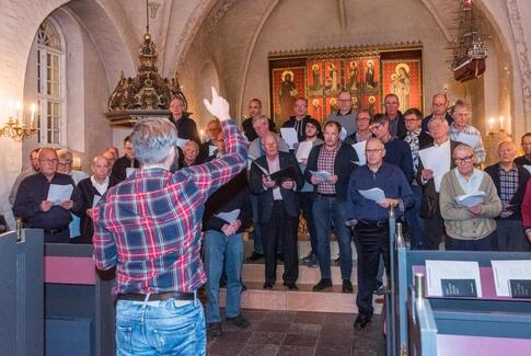 Ad hoch mandskor i Yding Kirke