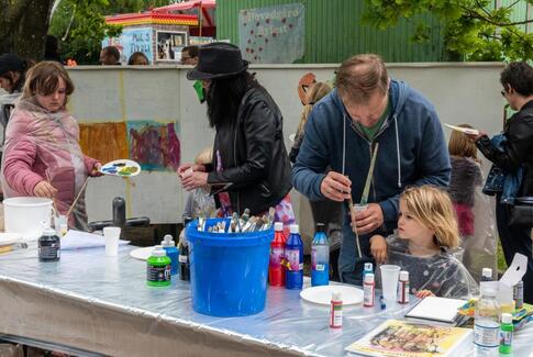 Hovedgård Byfest: Brunch og børn