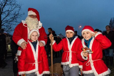 Juletræet blev tændt i Gedved