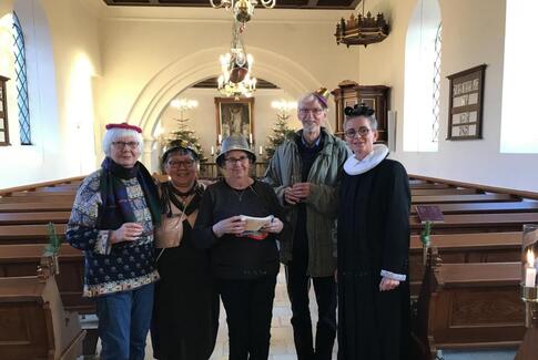 Nytårsaften i kirkerne med hat