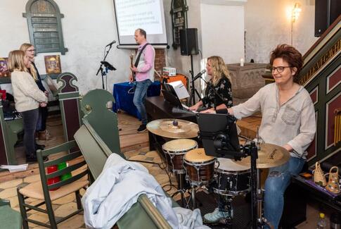 Taget løftede sig på Ørridslev kirke