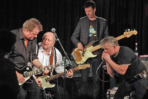 Evil Sons Of The Blues spiller på den lille scene