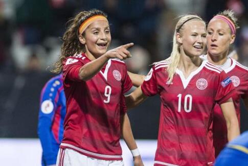 Fodboldkvinder har godt tag i mandlige seere